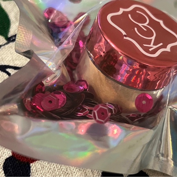 KAWAII GIRL COSMETICS THE NEW YORK POWDERS NEW - Picture 4 of 4